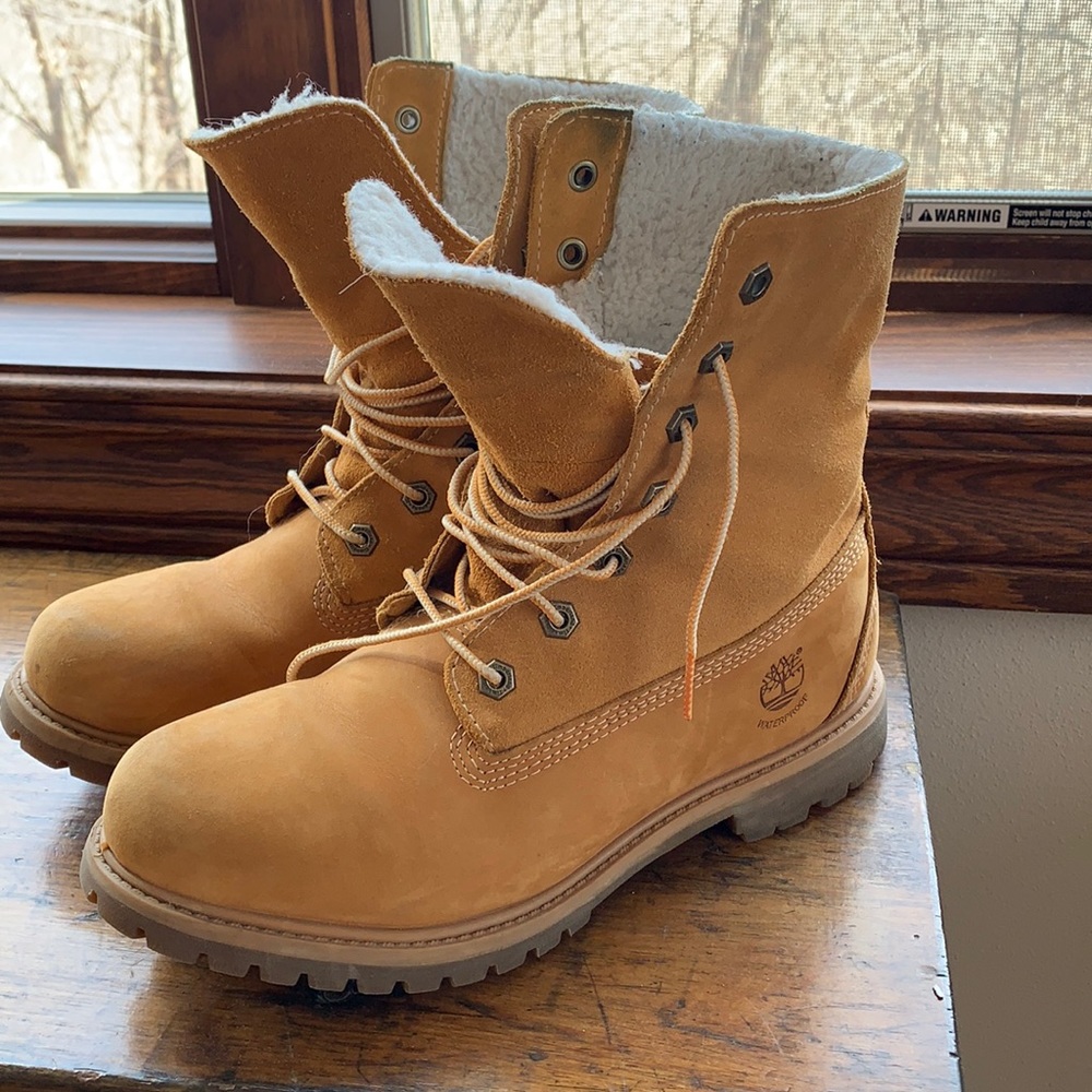 Timberland leather boots size 8.5